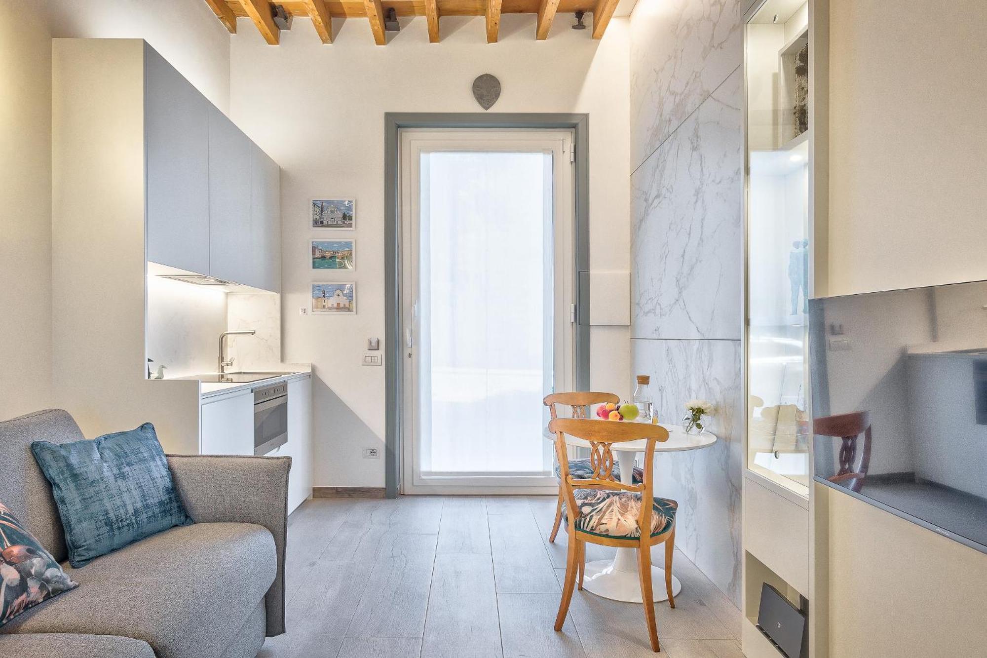 Modern Art In Apartamento Florencia